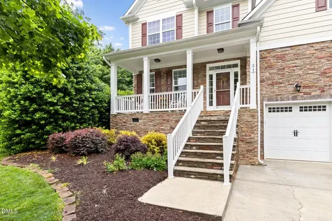 511 E Hatterleigh Avenue Hillsborough NC 27278