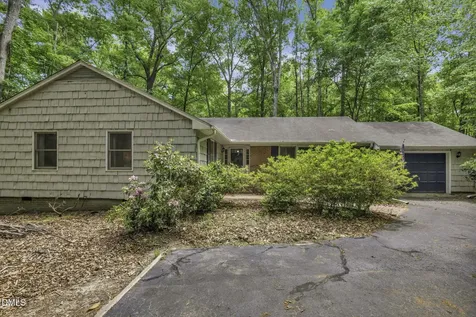 140 Holly Lane Sanford NC 27332