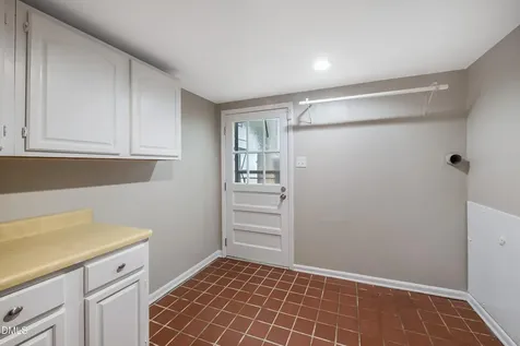 924 Carnoustie Circle Cary NC 27511