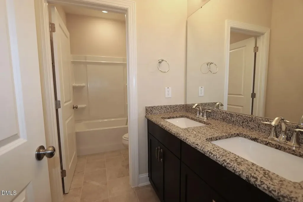 101 Faxton Way Holly Springs NC 27540