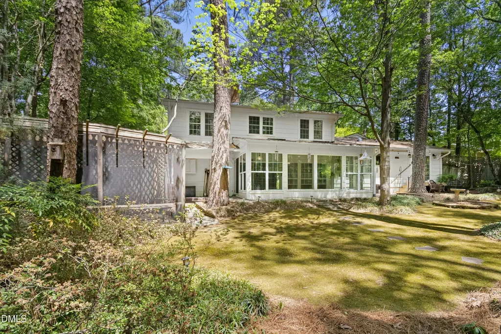 1404 Wildwood Drive Chapel Hill NC 27517