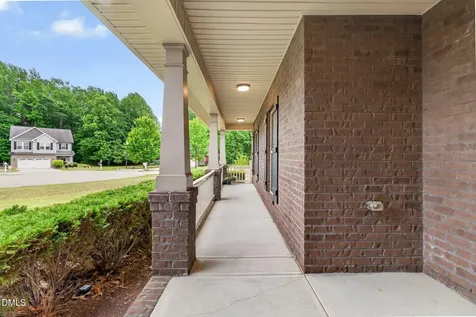 22 E Arbor Cove Court Zebulon NC 27597
