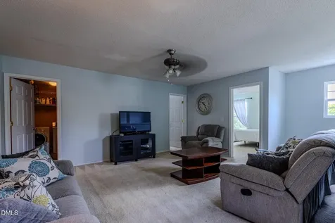 9 Bellmore Court Durham NC 27703