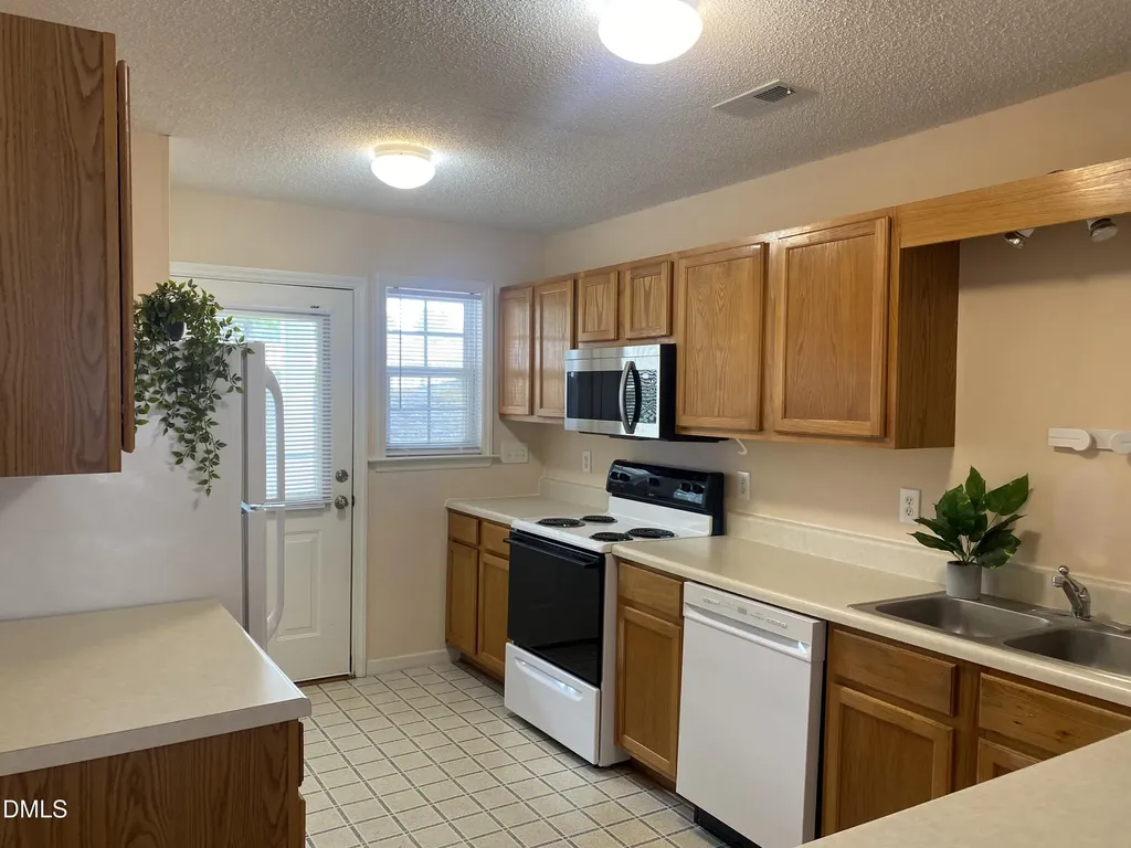 3730 Votive Lane Raleigh NC 27604