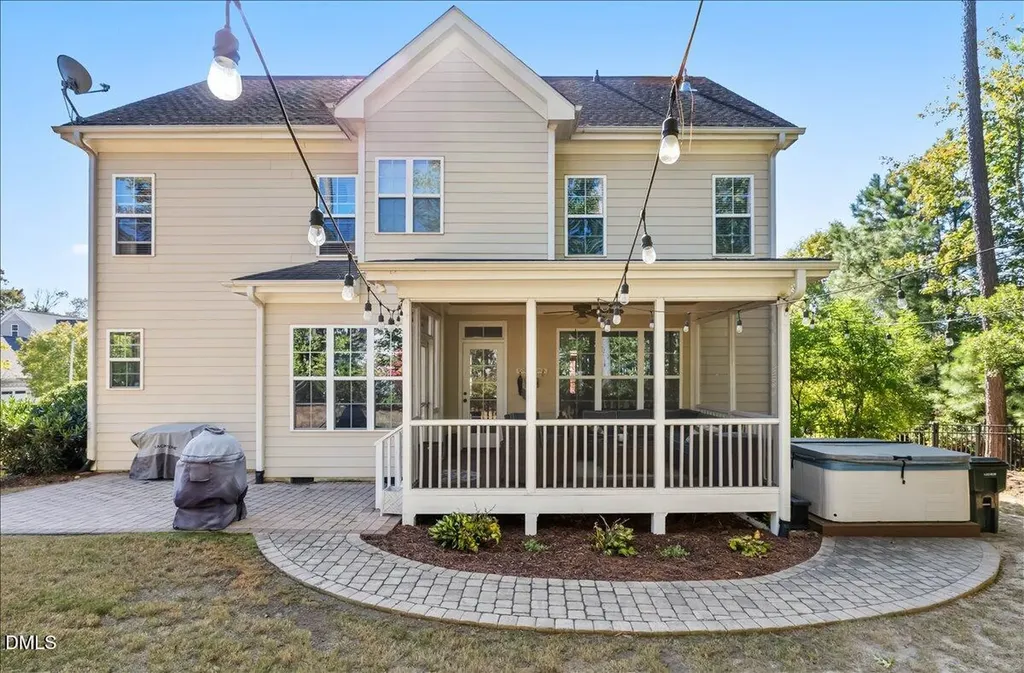 1129 Hollymont Drive Holly Springs NC 27540