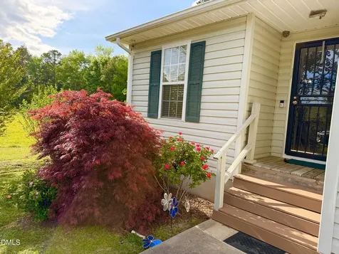707 Blue Jean Road Whiteville NC 28472