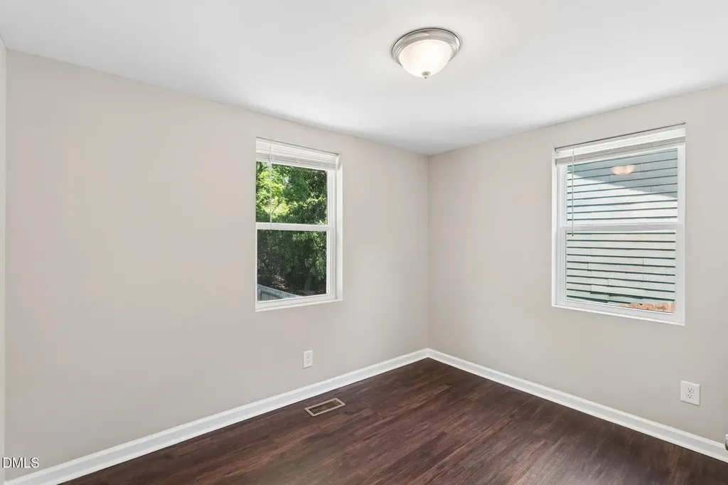 221 Turner Street Holly Springs NC 27540