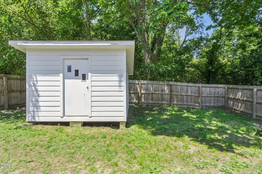 221 Turner Street Holly Springs NC 27540