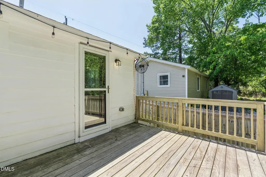 221 Turner Street Holly Springs NC 27540