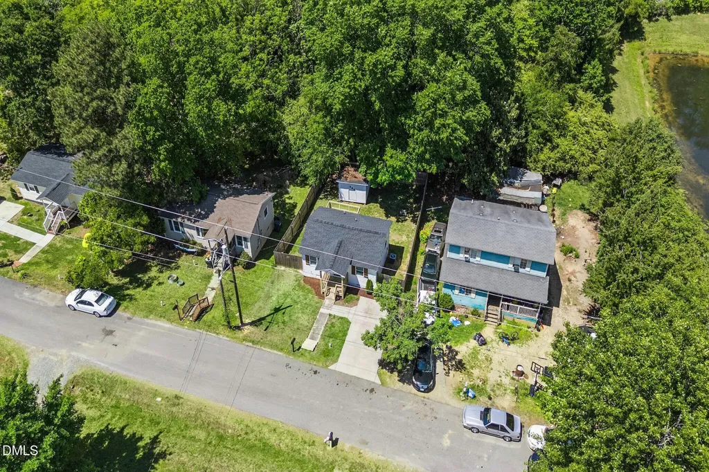 221 Turner Street Holly Springs NC 27540