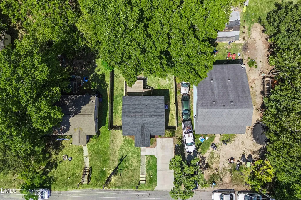 221 Turner Street Holly Springs NC 27540