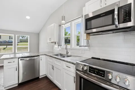 221 Turner Street Holly Springs NC 27540