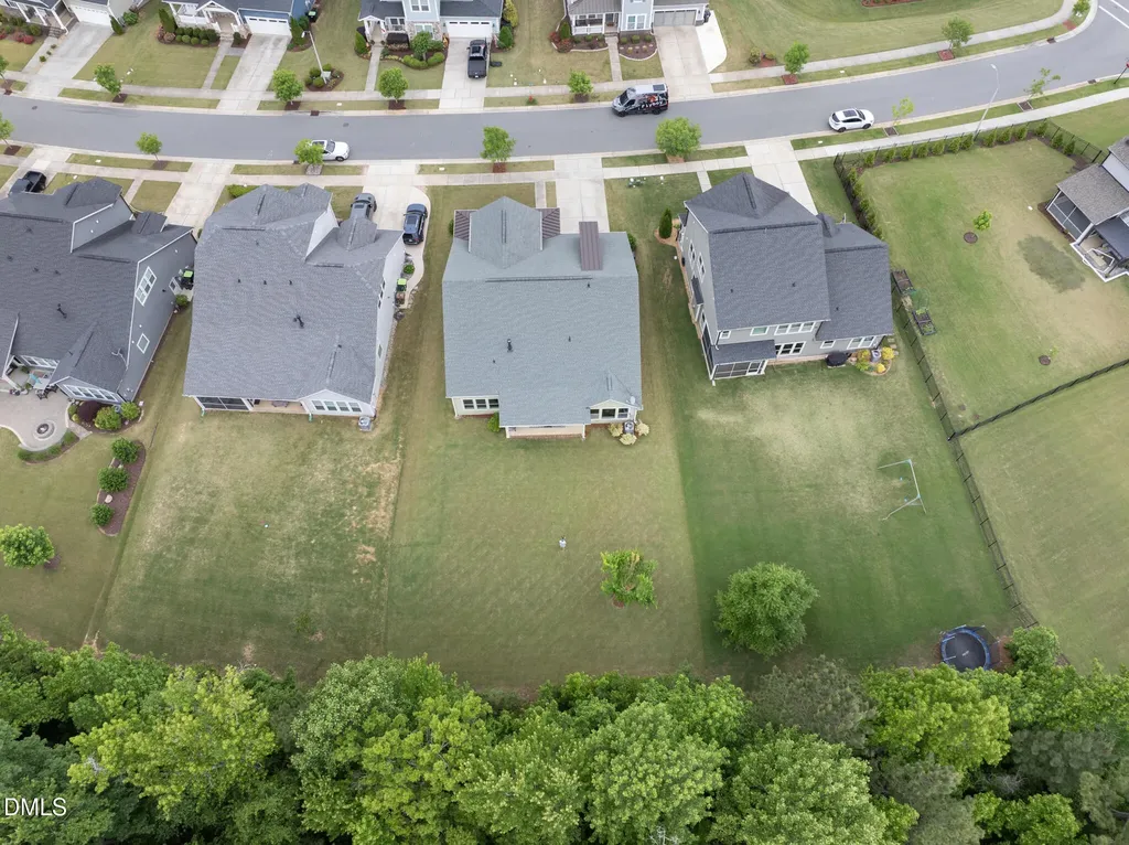 312 Scarlet Tanager Circle Holly Springs NC 27540