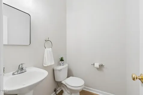 102 Dumont Court Apex NC 27523