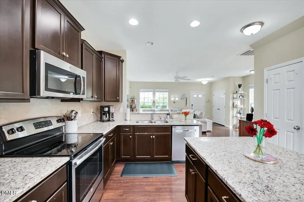 1104 Renewal Place Raleigh NC 27603