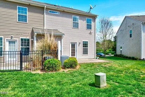 1104 Renewal Place Raleigh NC 27603