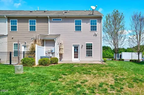 1104 Renewal Place Raleigh NC 27603