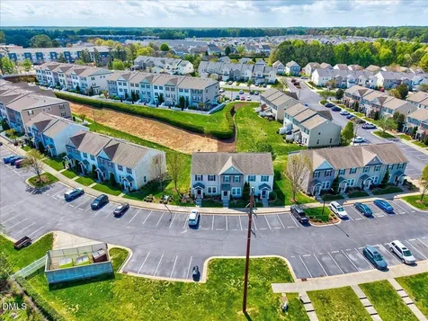 1104 Renewal Place Raleigh NC 27603