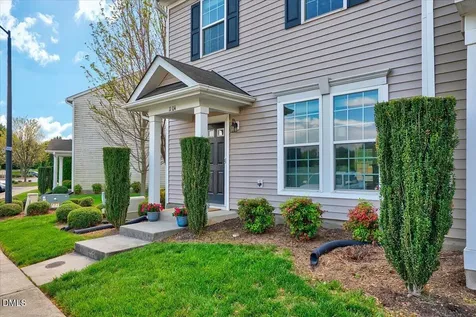 1104 Renewal Place Raleigh NC 27603