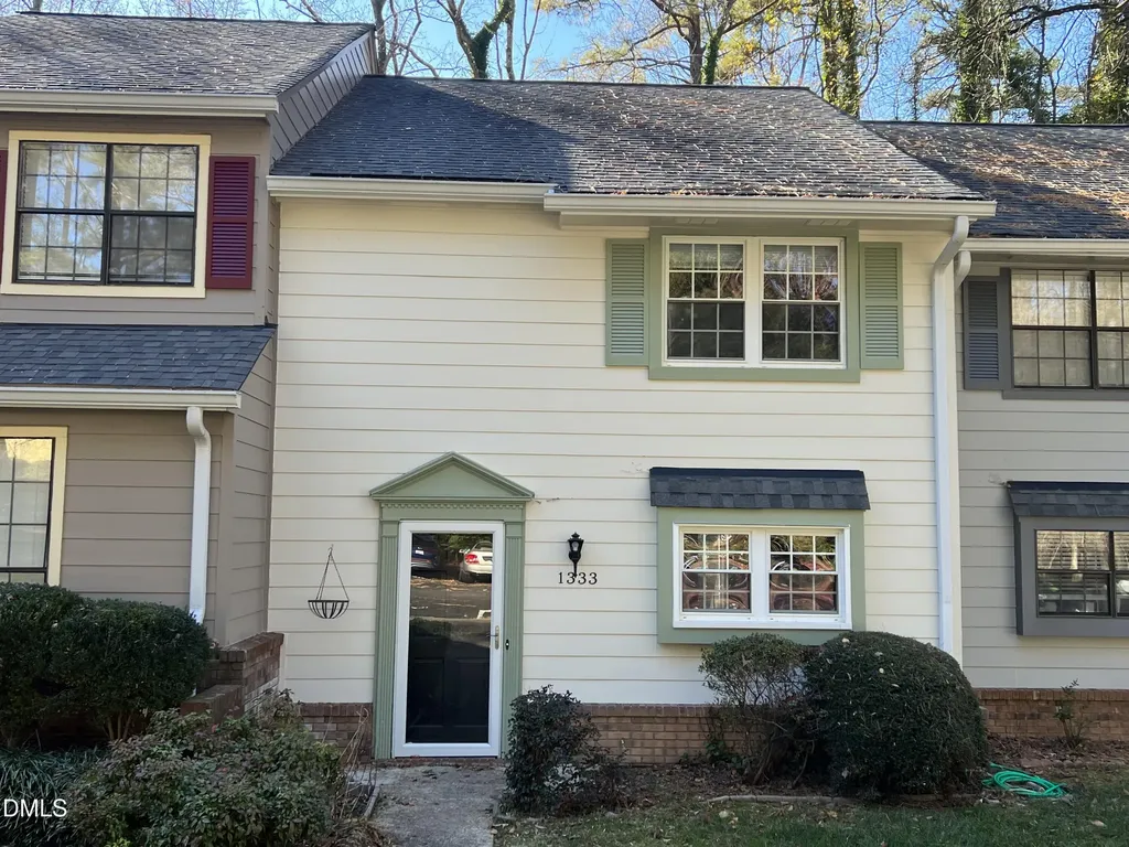 1333 Springlawn Court Raleigh NC 27609