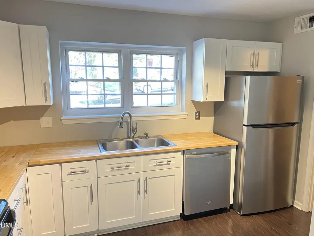 1333 Springlawn Court Raleigh NC 27609