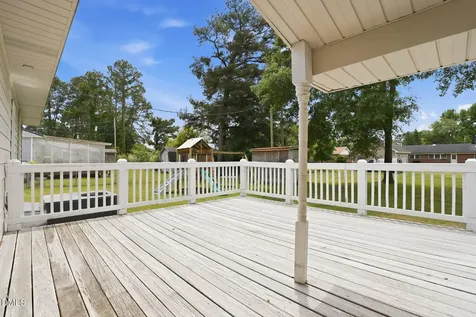 104 E Caroline Avenue Smithfield NC 27577