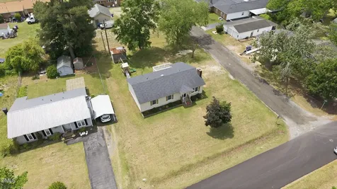 104 E Caroline Avenue Smithfield NC 27577