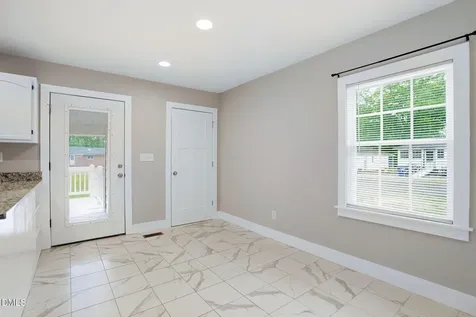 104 E Caroline Avenue Smithfield NC 27577