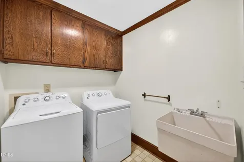1901 Aurora Drive Raleigh NC 27615