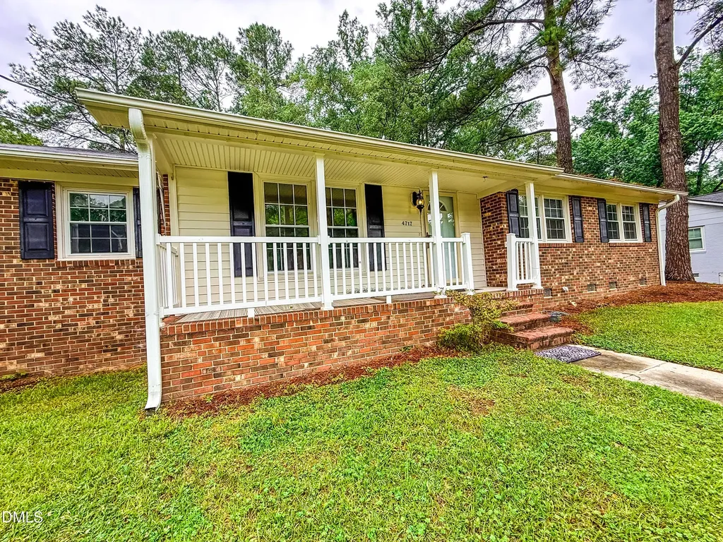 4717 Radcliff Road Raleigh NC 27609
