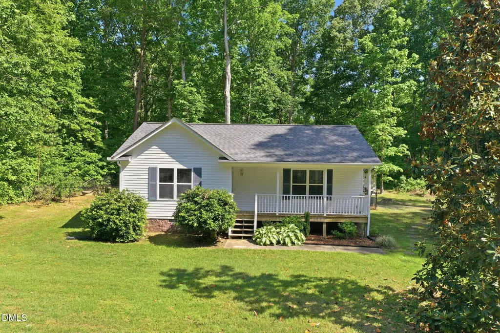 2802 Oak Pointe Lane Mebane NC 27302