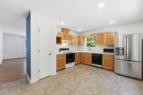 2802 Oak Pointe Lane Mebane NC 27302