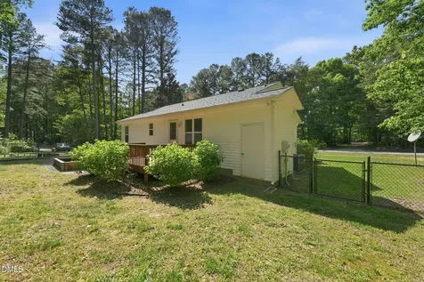 2802 Oak Pointe Lane Mebane NC 27302