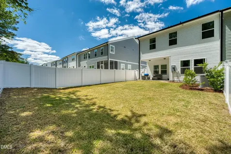 530 Barrington Row Avenue Zebulon NC 27597