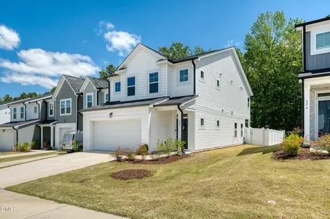 530 Barrington Row Avenue Zebulon NC 27597