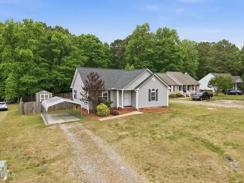 96 Shire Court Zebulon NC 27597