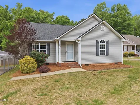 96 Shire Court Zebulon NC 27597
