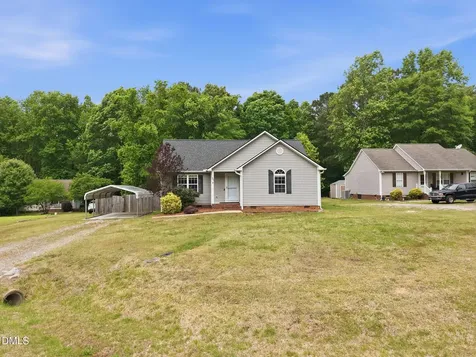 96 Shire Court Zebulon NC 27597