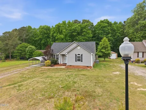 96 Shire Court Zebulon NC 27597