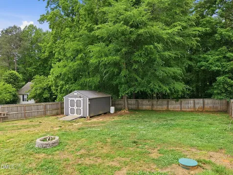 96 Shire Court Zebulon NC 27597