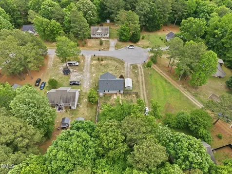 96 Shire Court Zebulon NC 27597