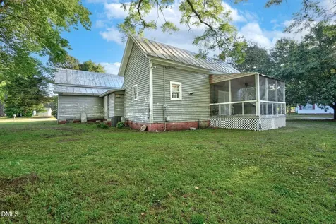 5917 Pine Street Bailey NC 27807