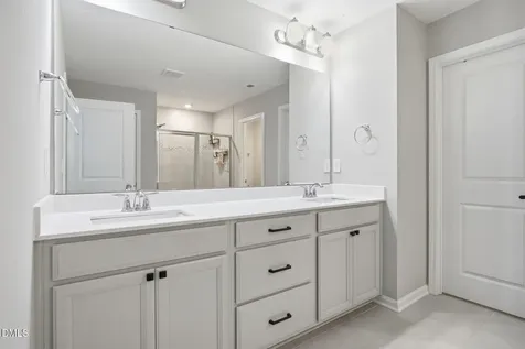 8108 Braefield Raleigh NC 27616