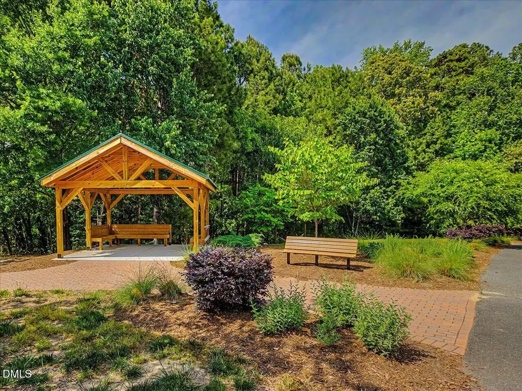 913 Edgewater Circle Chapel Hill NC 27516