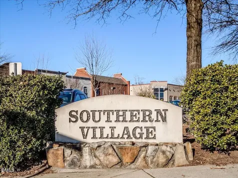 913 Edgewater Circle Chapel Hill NC 27516