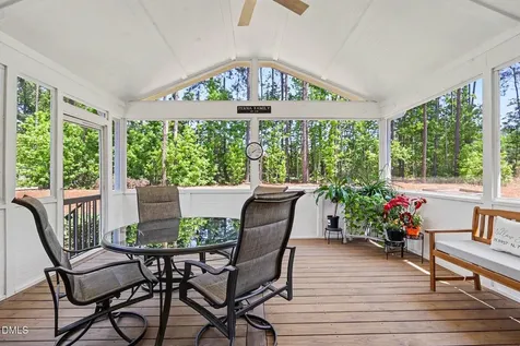 69 E Dentaires Way Willow Springs NC 27592