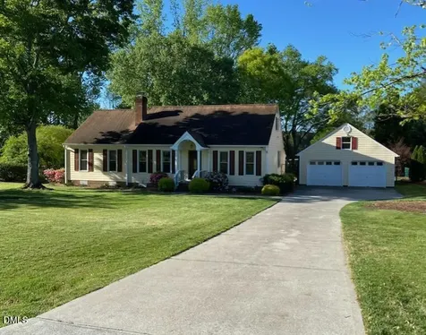2020 Queen Charlotte Place Raleigh NC 27610
