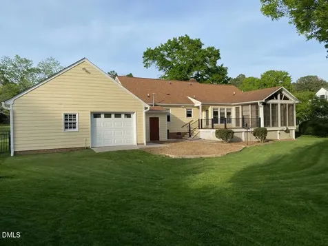 2020 Queen Charlotte Place Raleigh NC 27610