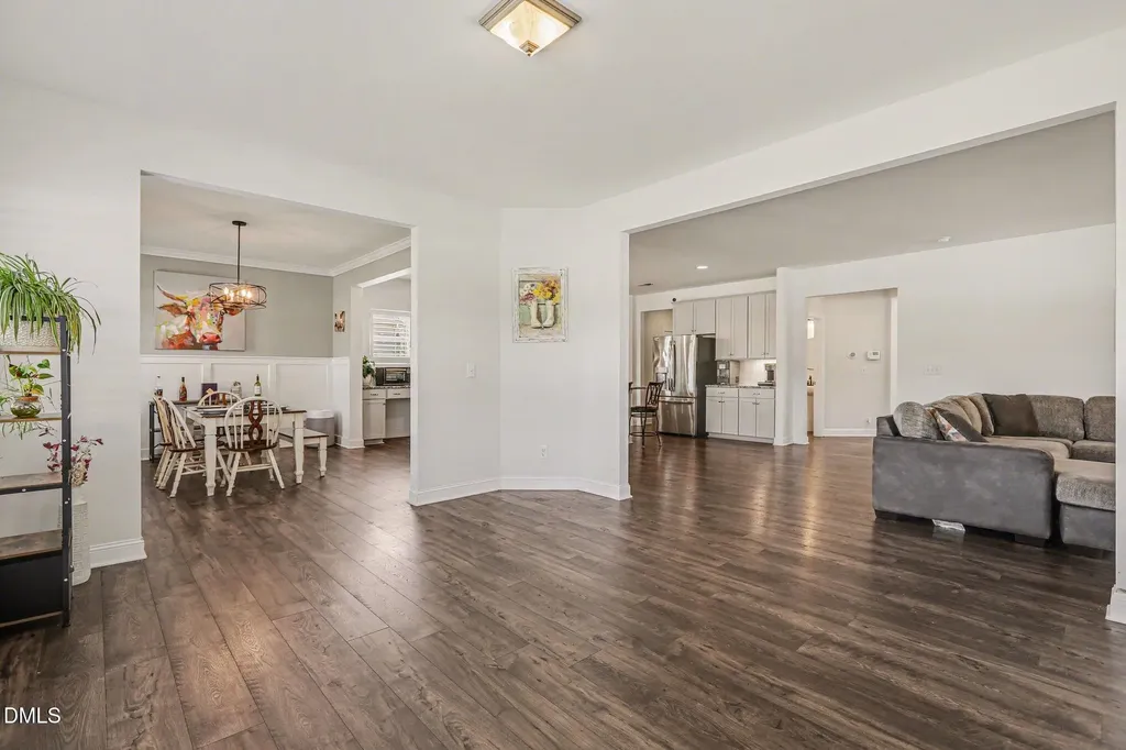 432 Seabring Lane Raleigh NC 27603