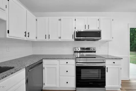 151 Eulon Loop Raeford NC 28376